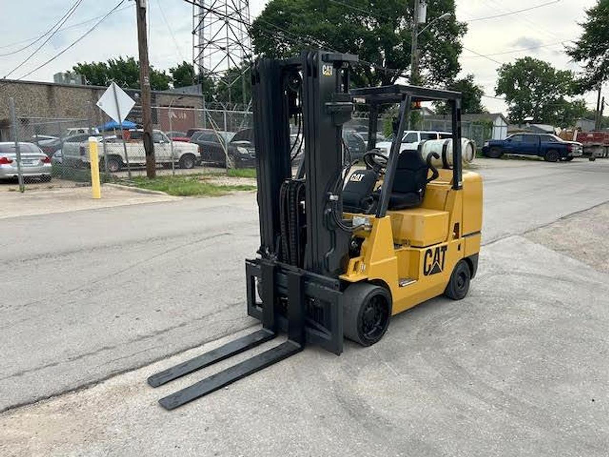Used 2006 CAT GC45KS1