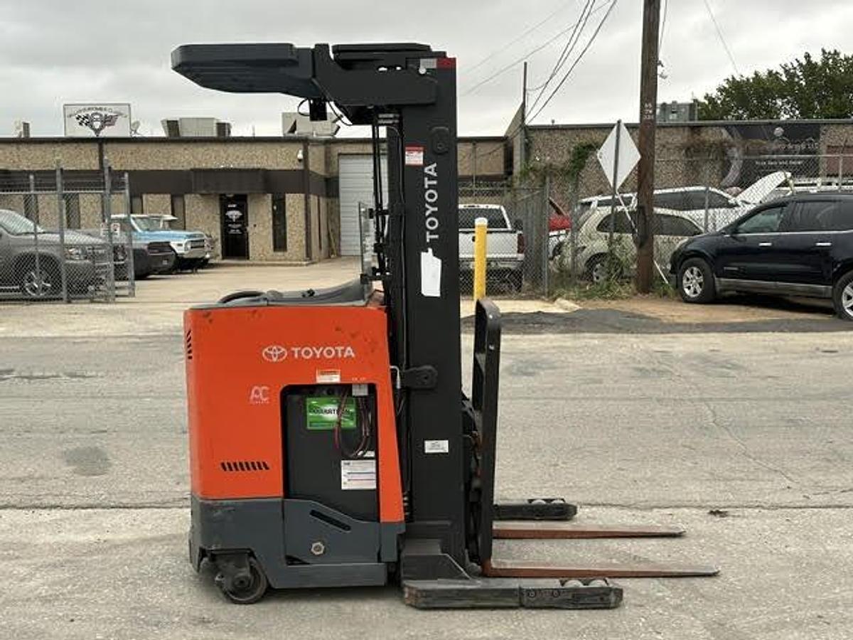 Used 2019 Toyota 9BRU23