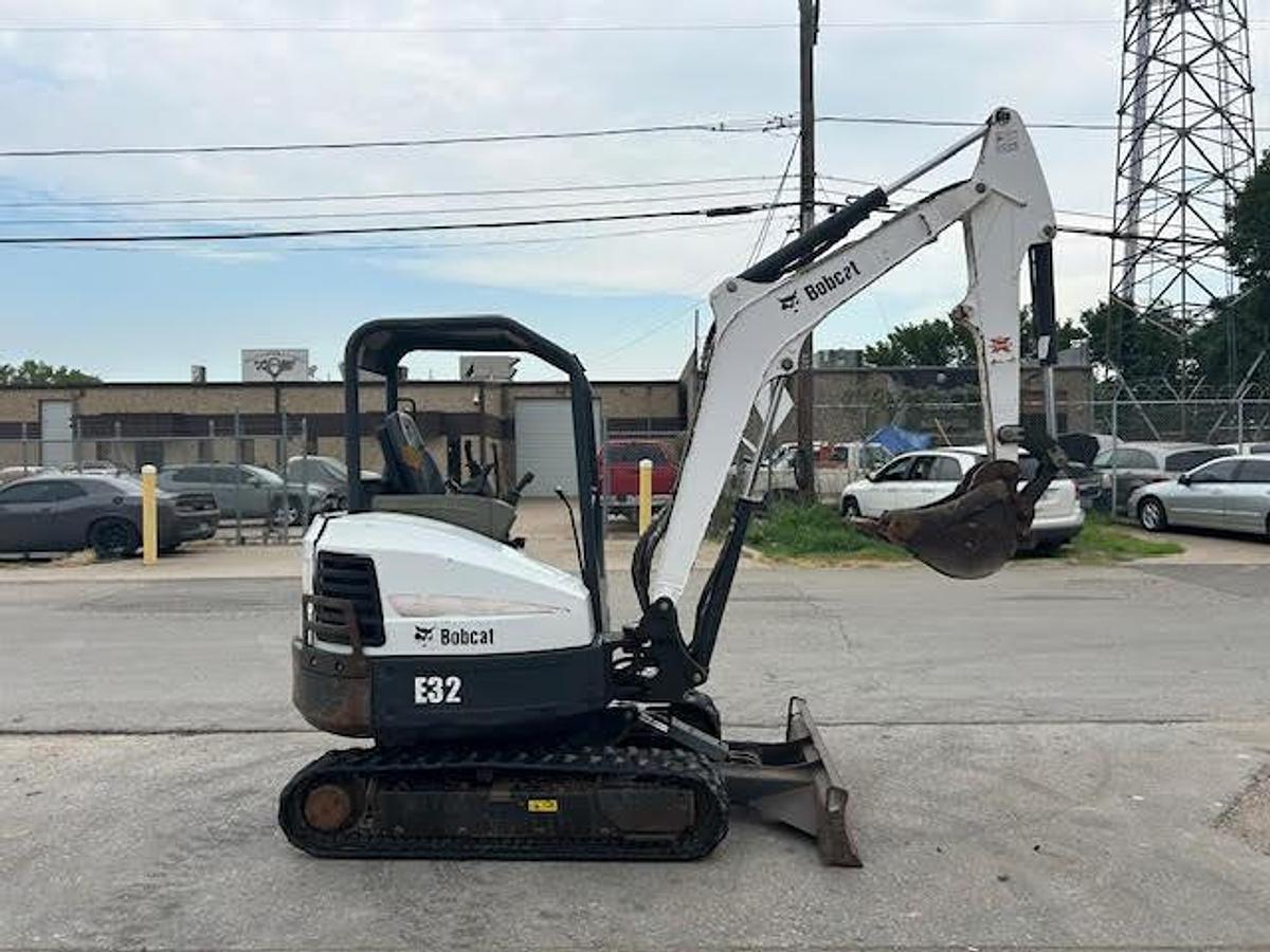Used 2013 Bobcat E32