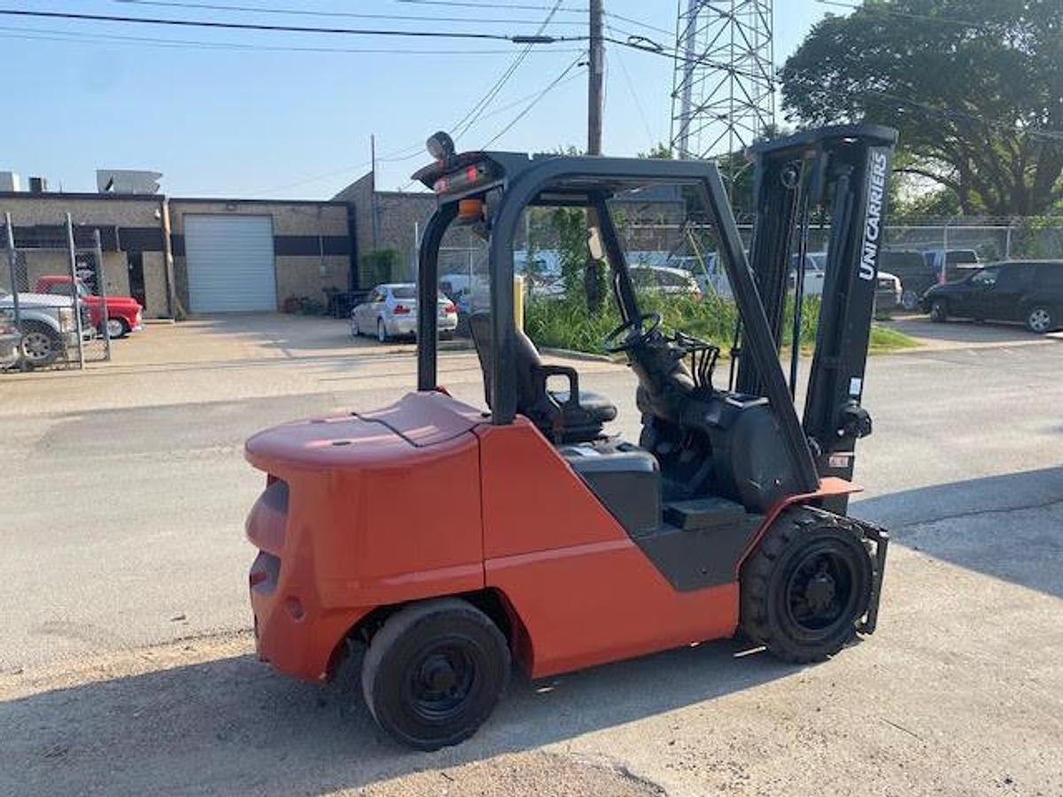 Used 2017 UniCarriers PF60YD
