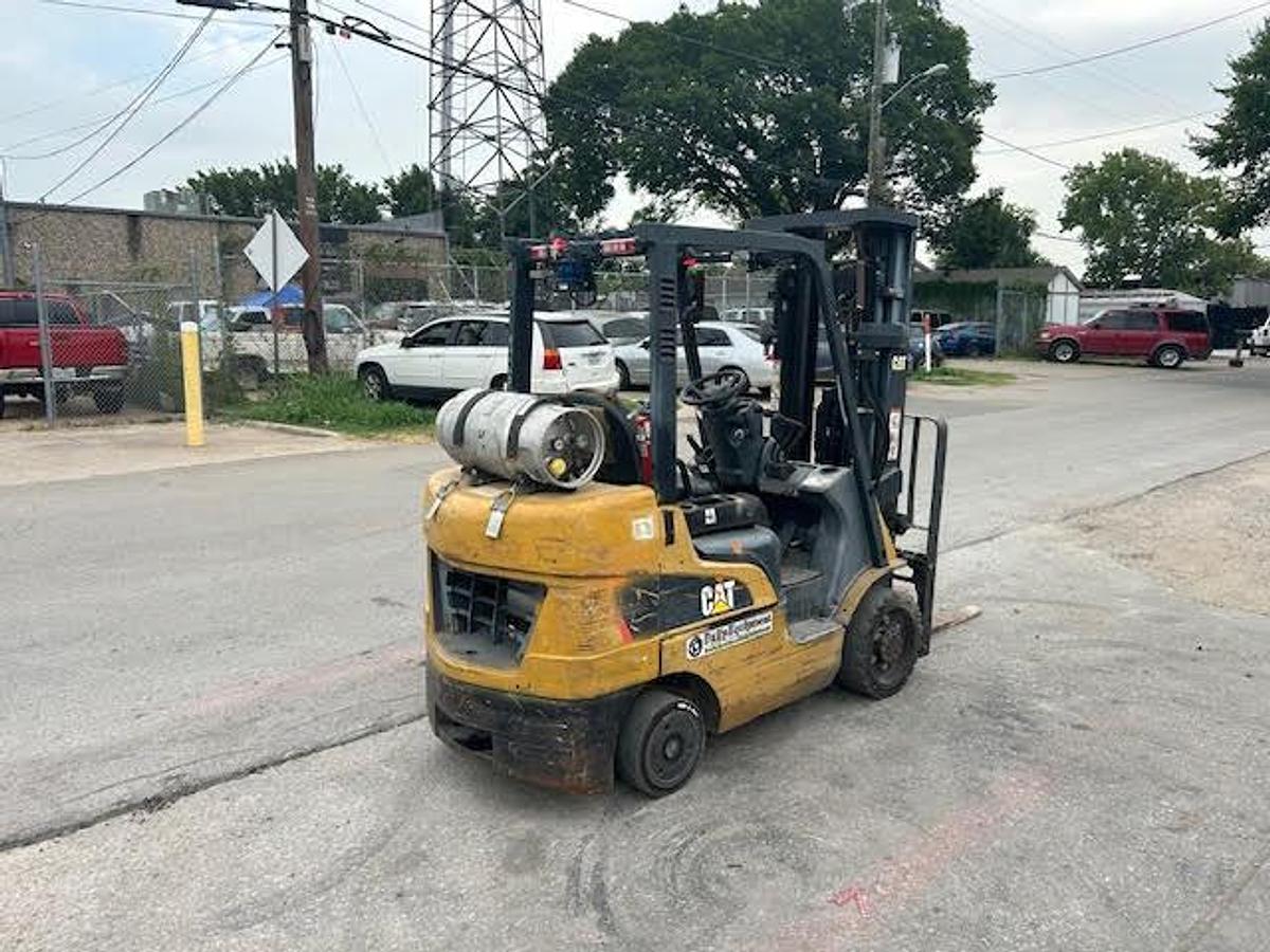 Used 2017 CAT 2C6000