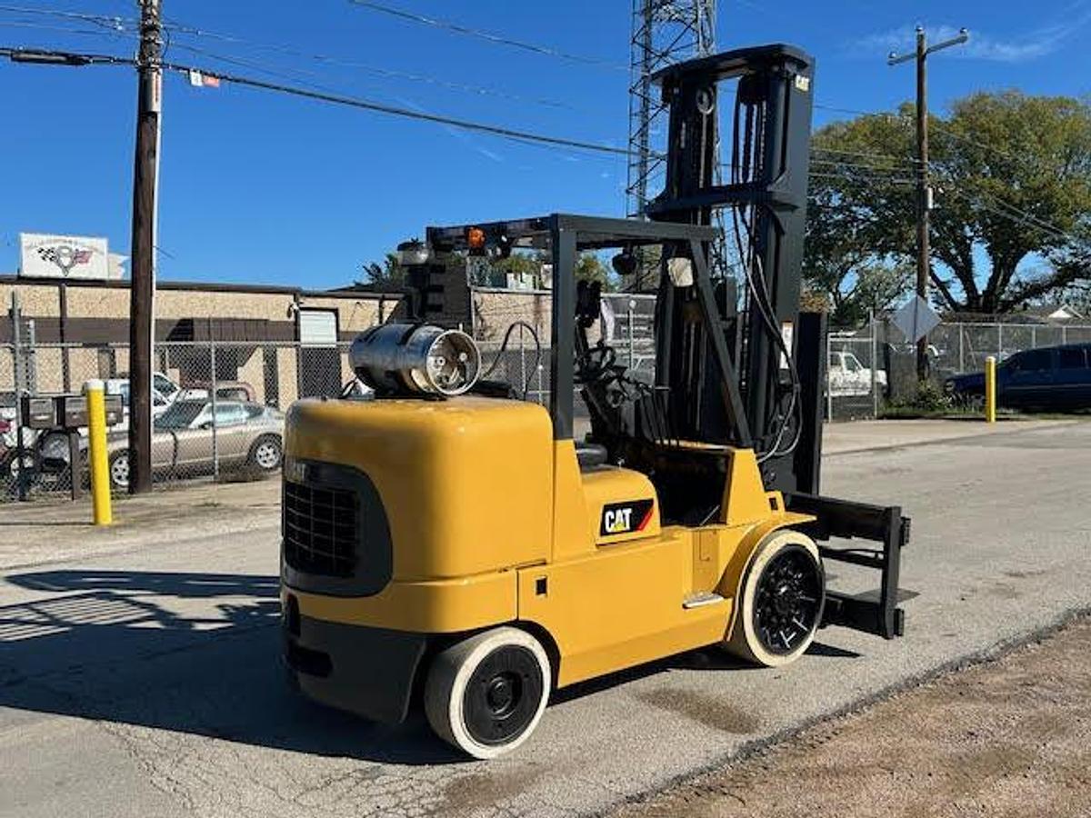 Used CAT GC70K 15,000LBS