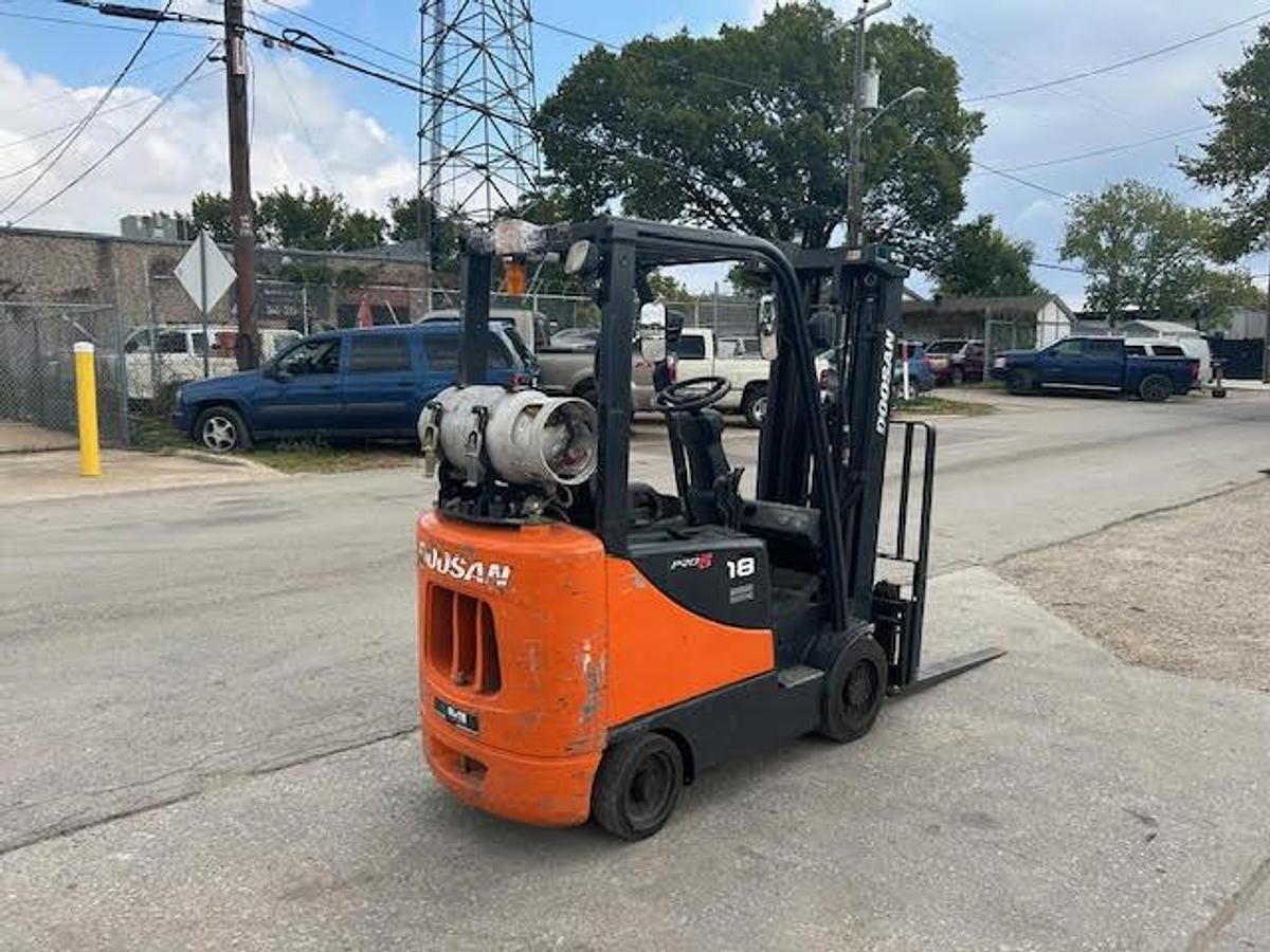 Used 2010 Doosan GC18S-5