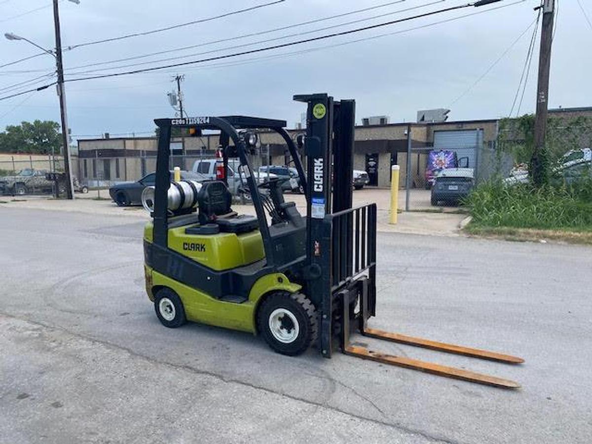 Used 2017 CLARK C20SL