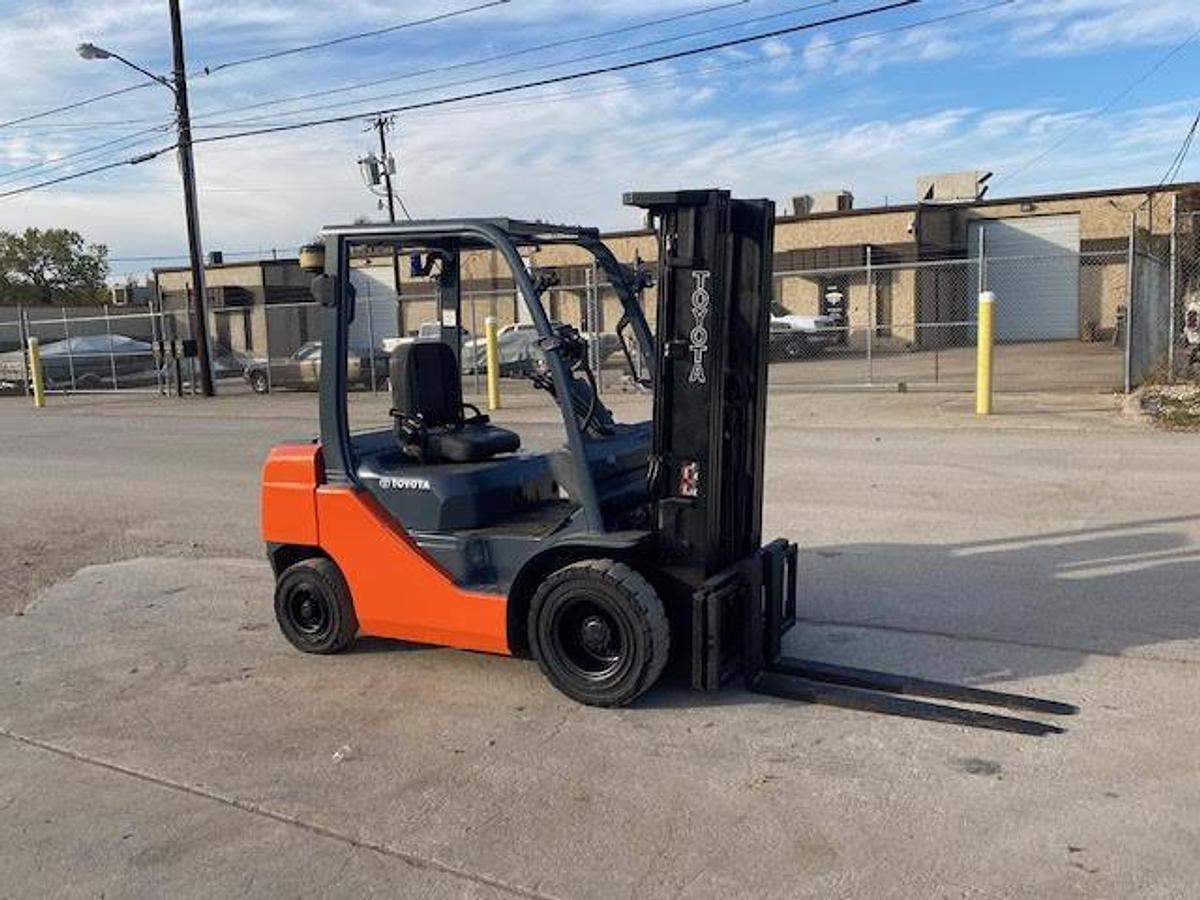 Used 2019 Toyota 8FDU25