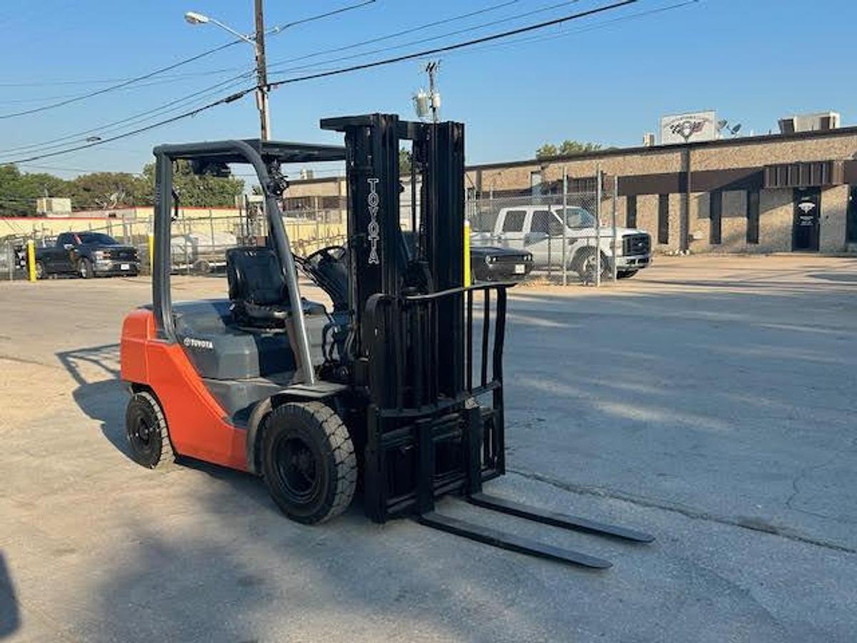 Used 2019 Toyota 8FDU25