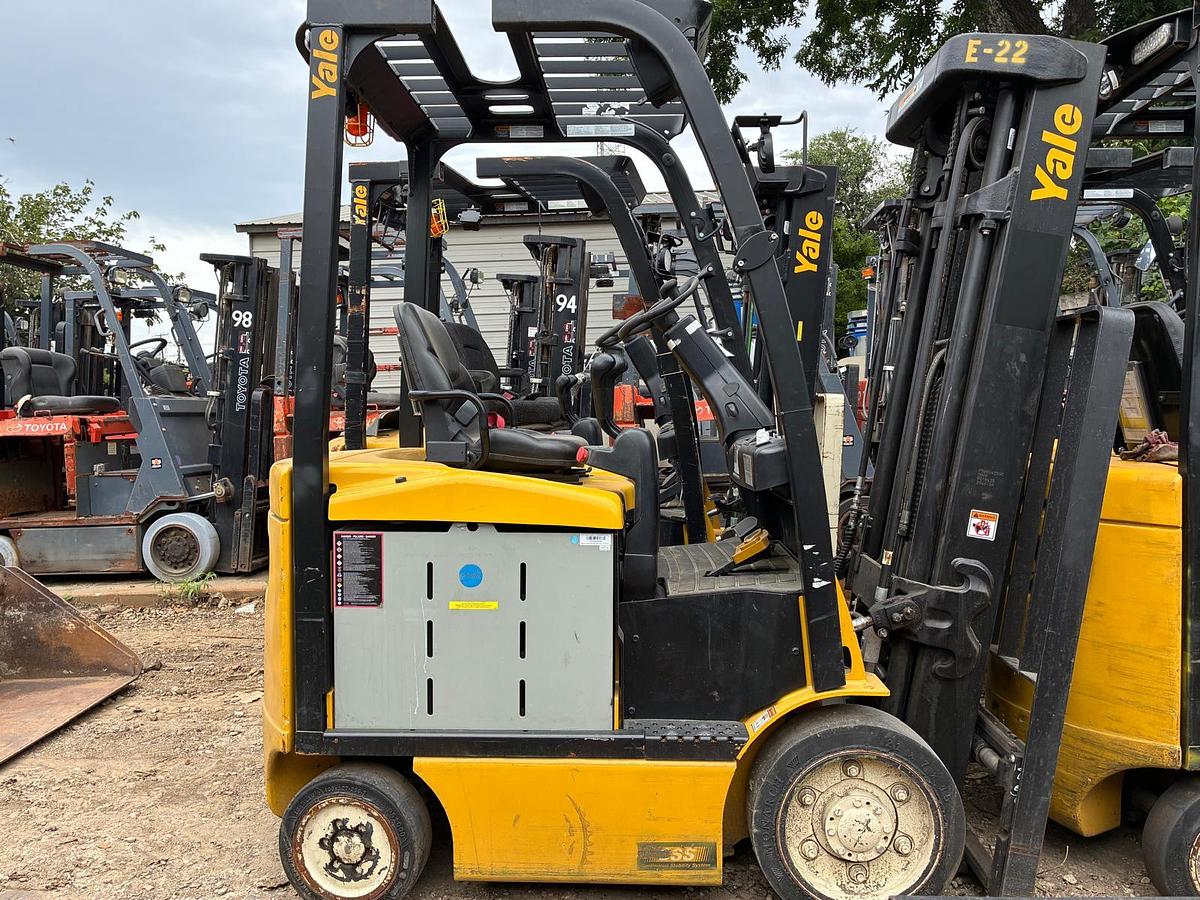 Used 2020 YALE  ERC045VGN36TE088