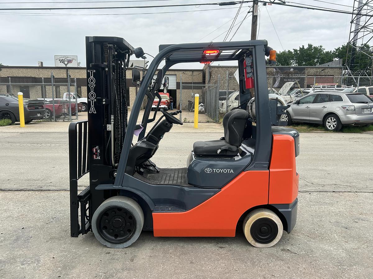 Used 2014 Toyota 8FGCU25