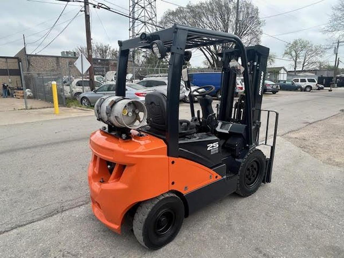 Used 2020 Doosan G25N-7