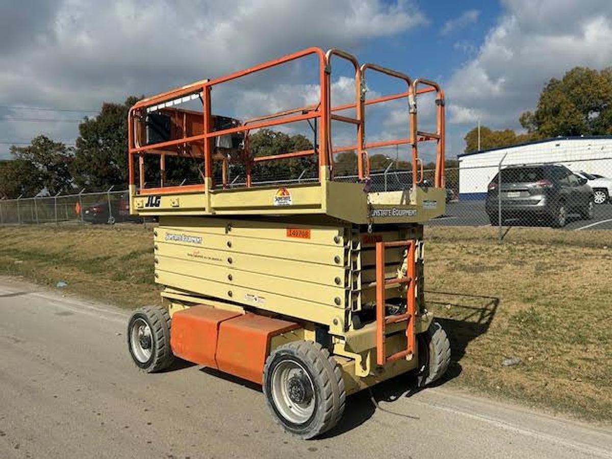 Used 2016 JLG M4069