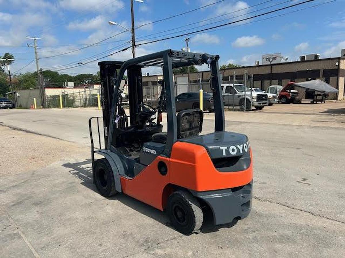 Used 2019 Toyota 8FDU25
