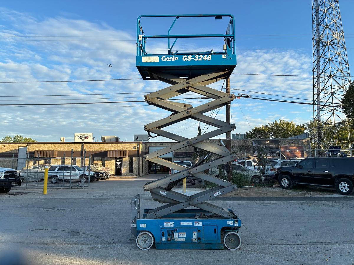 Used 2006 GENIE GS3246