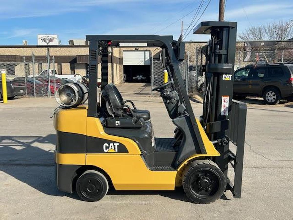 Used 2017 CAT 2C6000