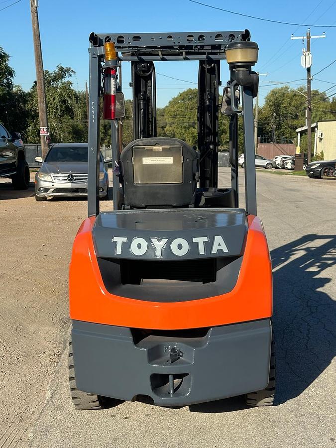 Used 2017 Toyota 8FDU32