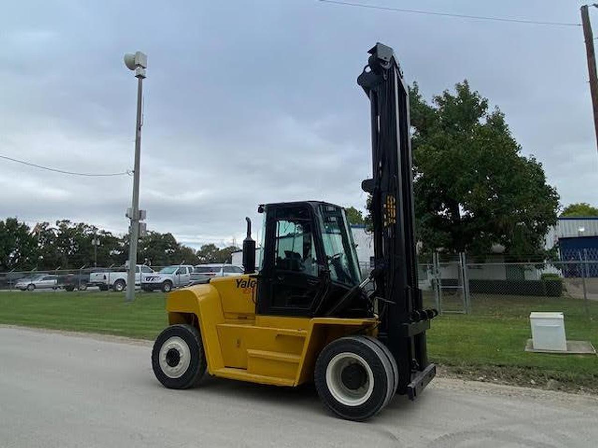 Used 2014 Yale GDP230DCECDV176