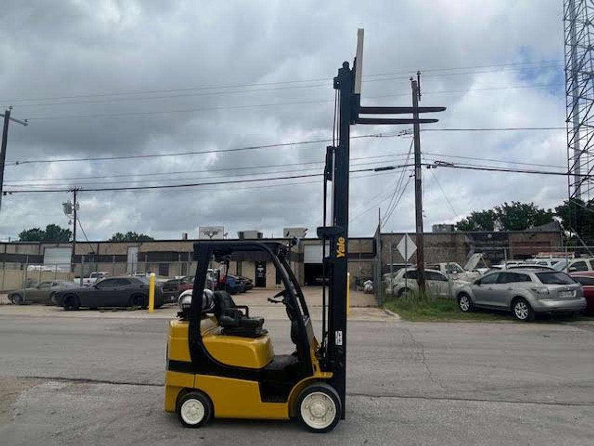 Used 2020 Yale GLC060VXNEAE090 6000LBS