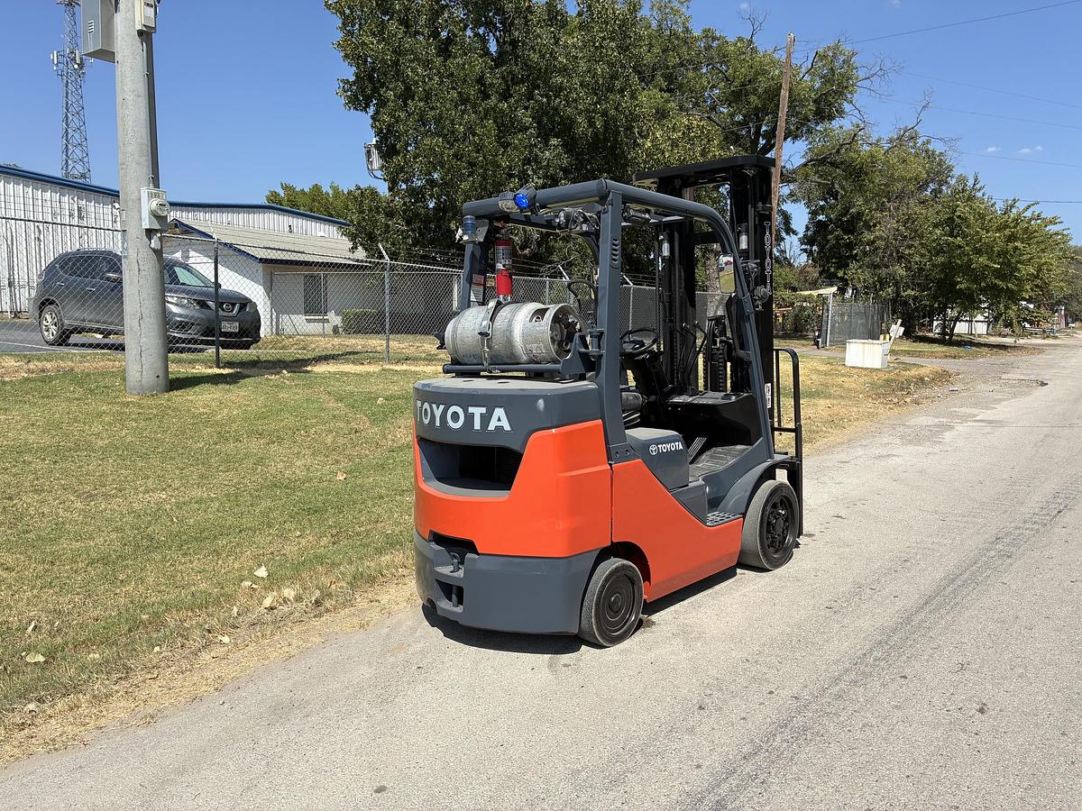 Used 2021 TOYOTA 8FGCU30 6000 LBS