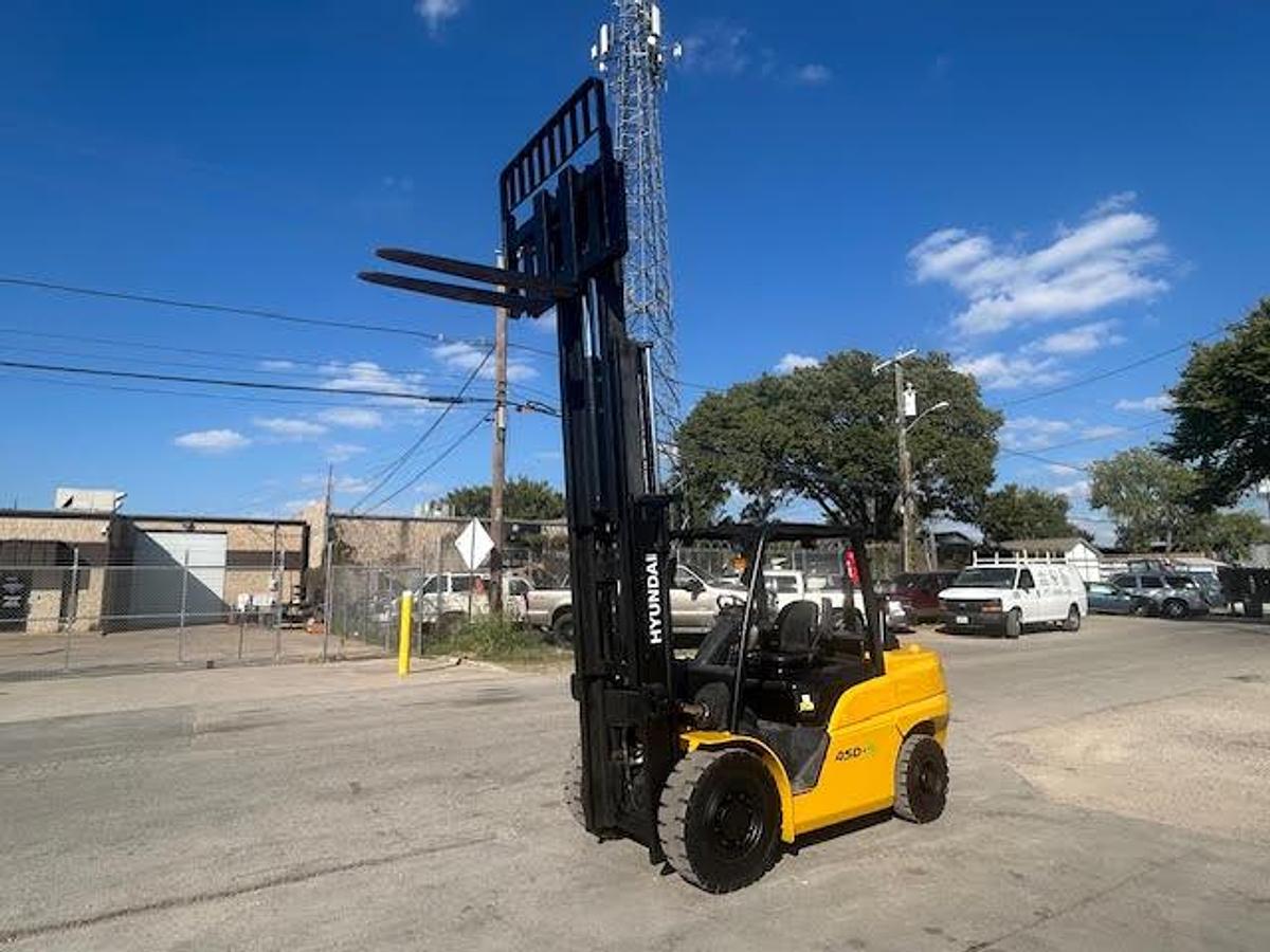 Used 2016 Hyundai 45D-9