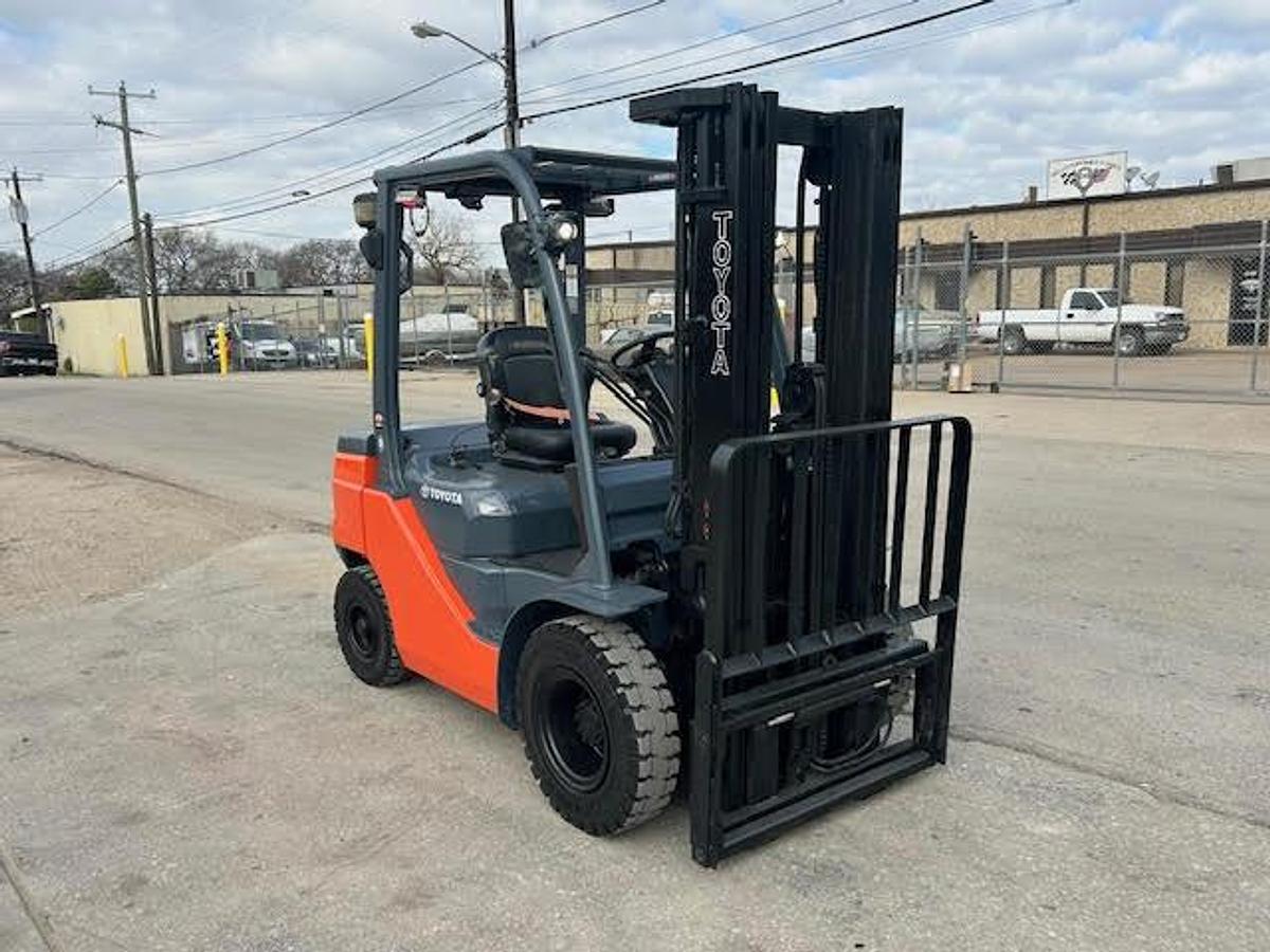 Used 2023 Toyota 8FDU25 5000LBS