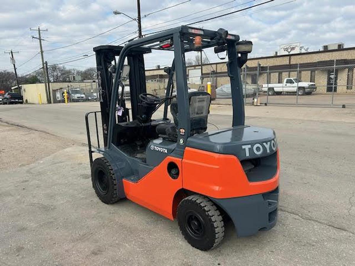 Used 2023 Toyota 8FDU25 5000LBS