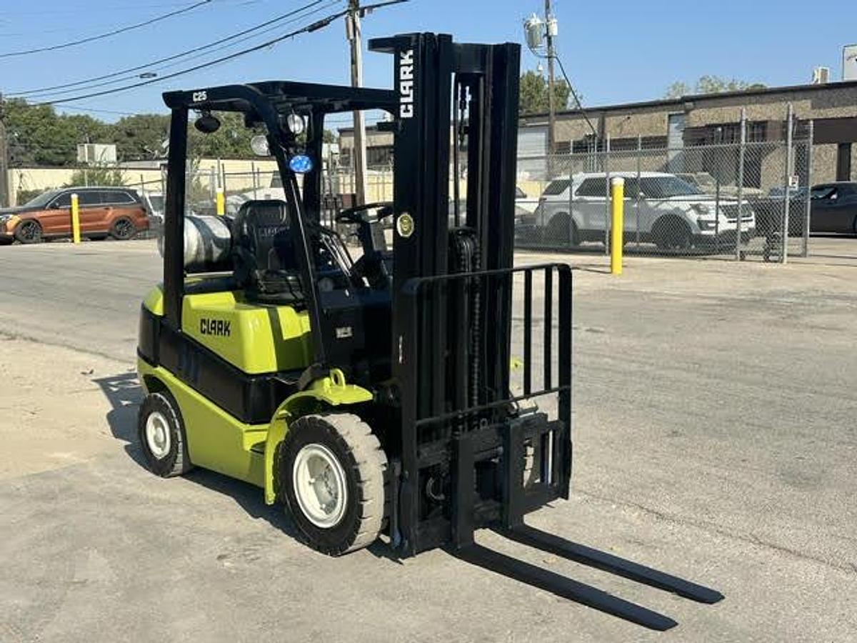 Used 2014 CLARK C25L