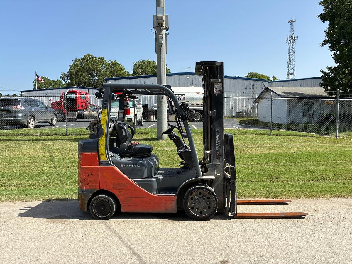 Used 2021 TOYOTA 8FGCU30