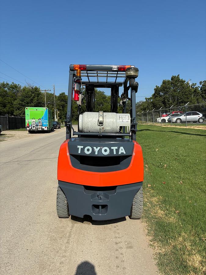 Used 2019 TOYOTA 8FGU25