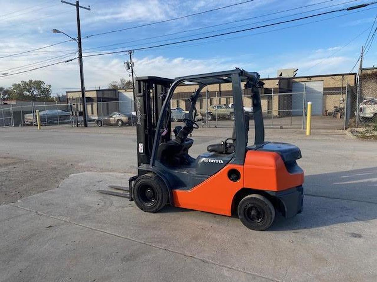 Used 2019 Toyota 8FDU25