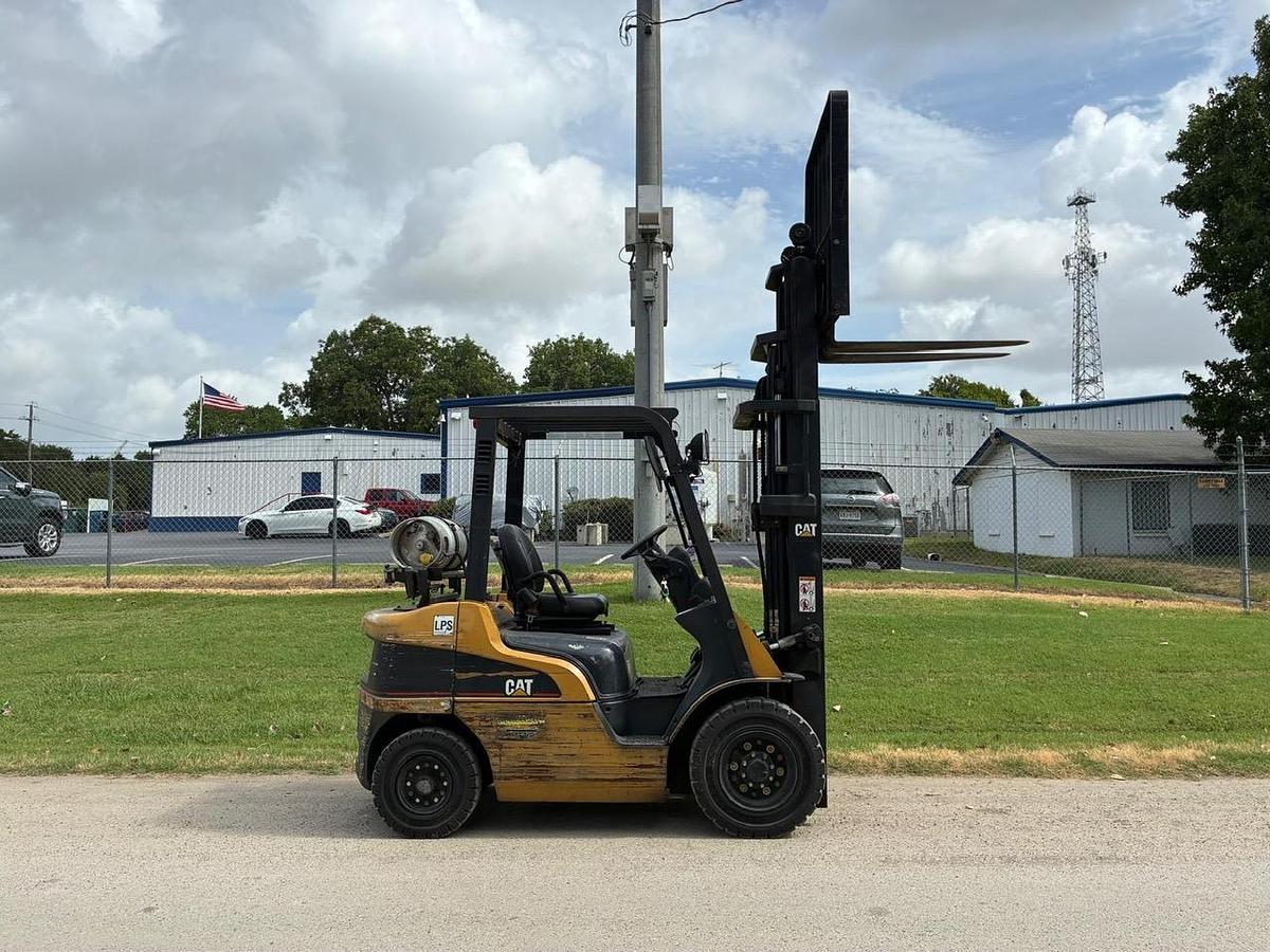 Used 2005 CAT P5000