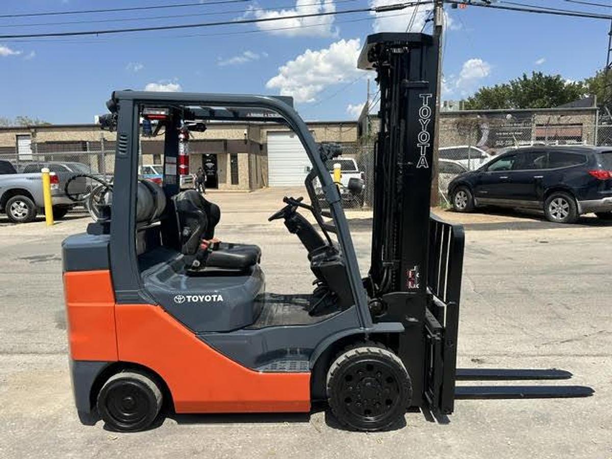 Used 2021 Toyota 8FGCU30 6000LBS