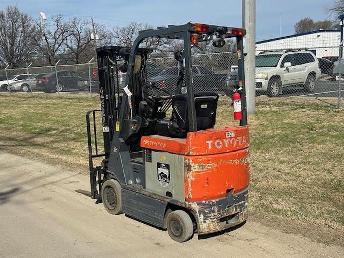 Used 2017 Toyota 7FBCU15