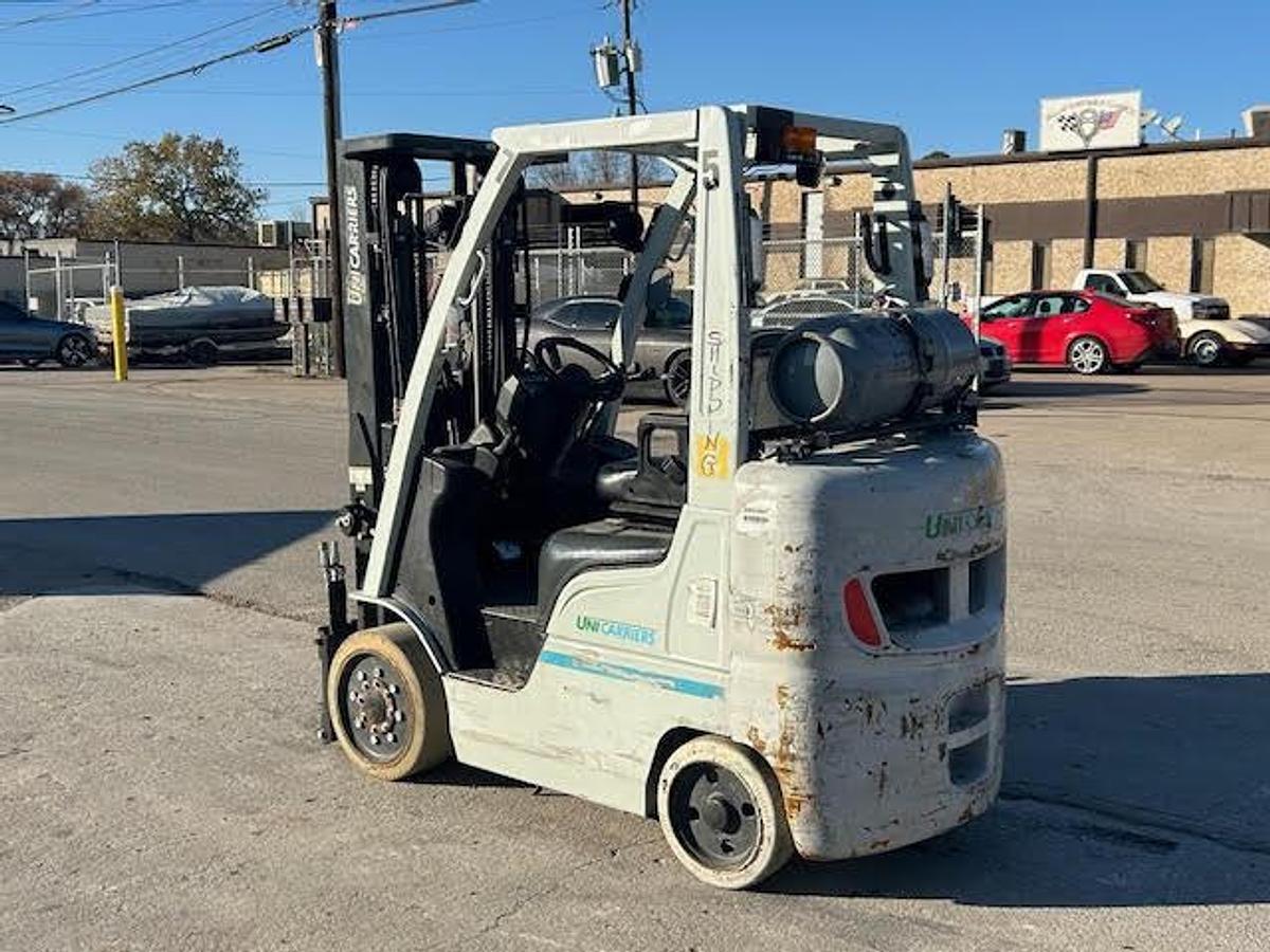 Used 2016 UniCarriers MCP1F2A25LV