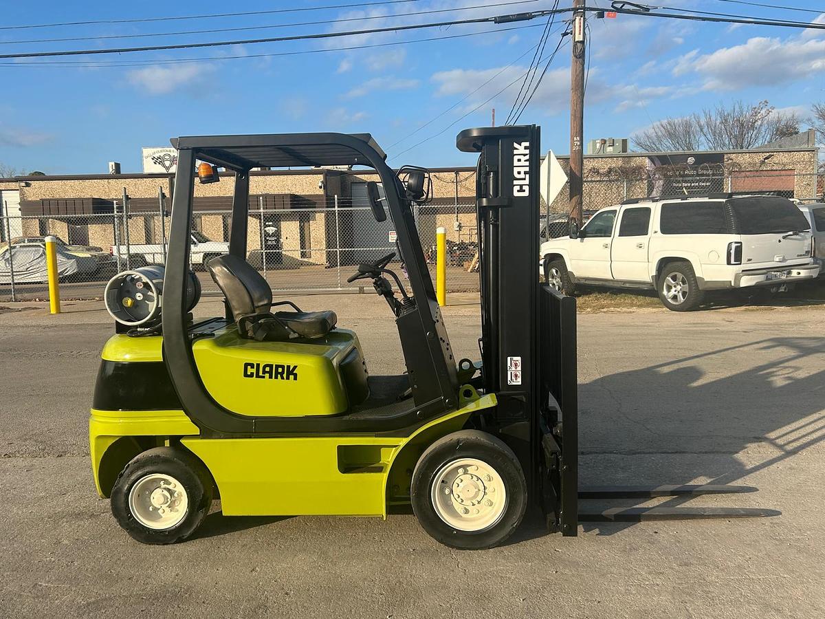 Used 2012 CLARK CQ25