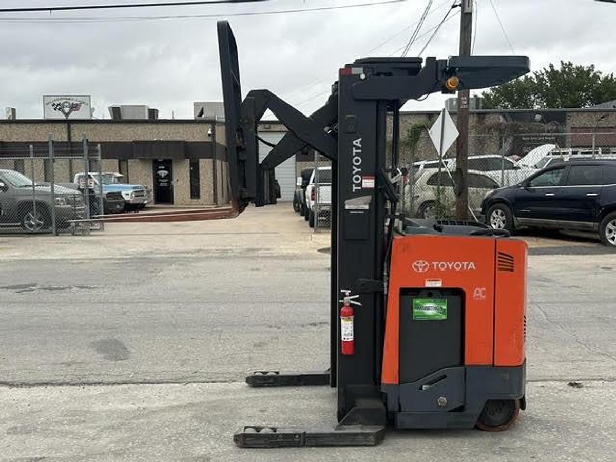 Used 2019 Toyota 9BRU23