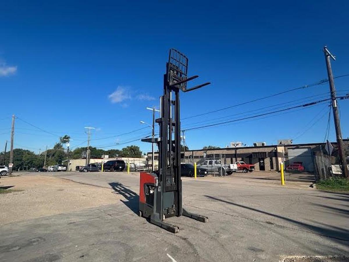 Used 2014 Toyota 8BRU18