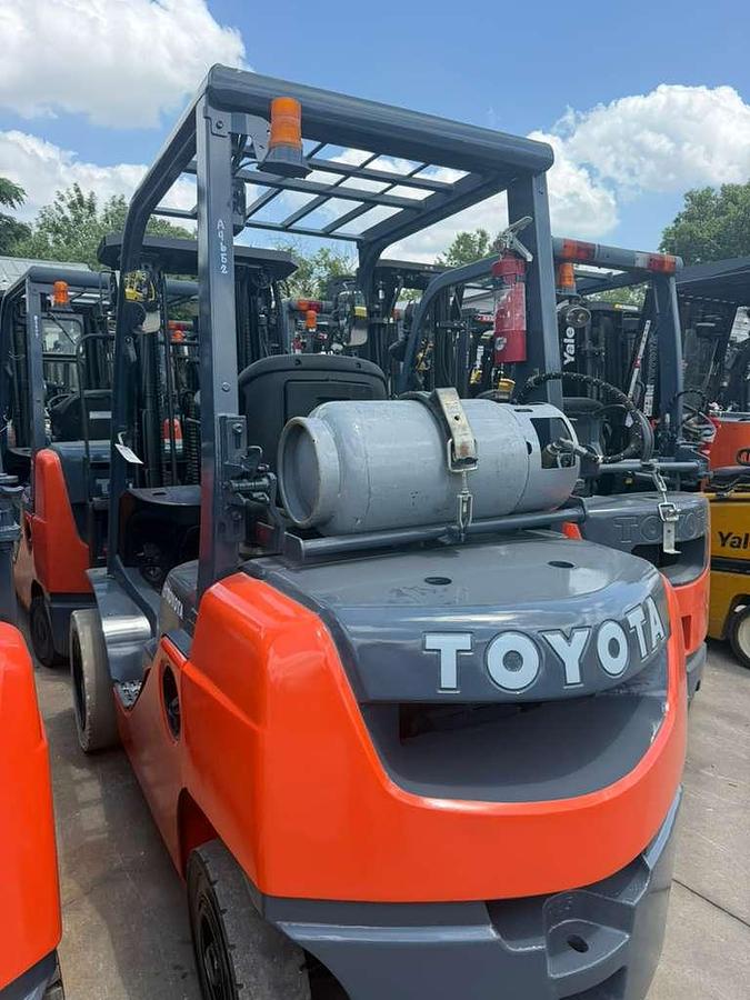 Used 2012 Toyota 8FGU25