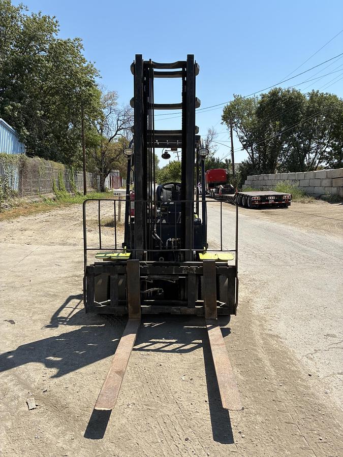 Used 2015 CLARK C30L