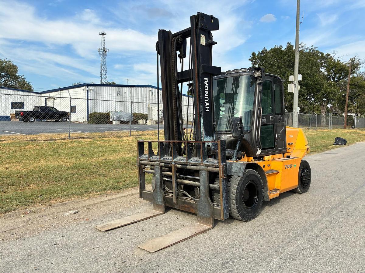 Used 2020 Hyundai 70D-9