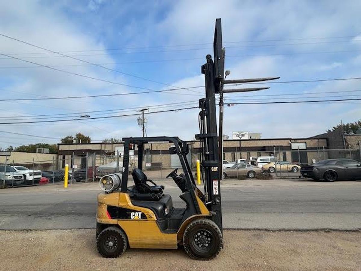 Used 2018 CAT GP25N 5000LBS