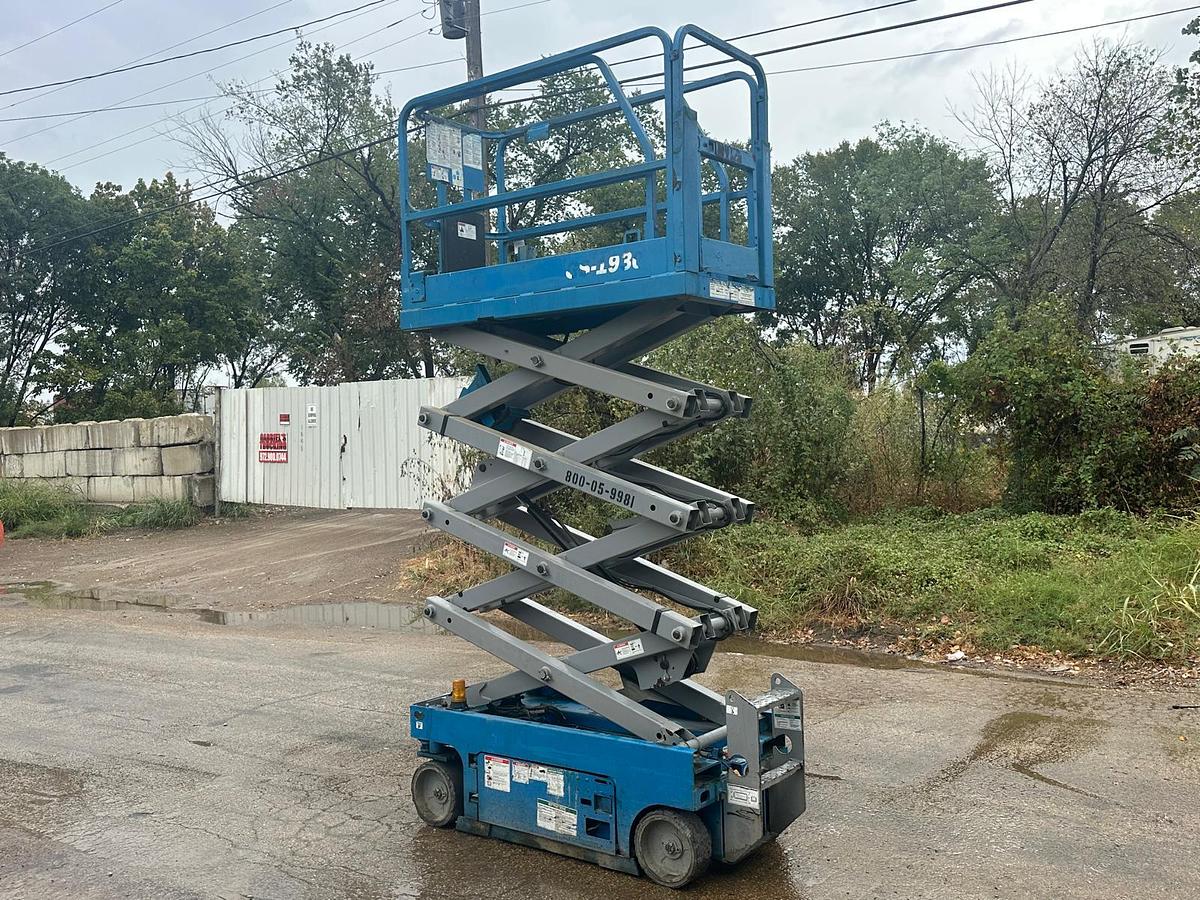 Used 2015 GENIE GS1930
