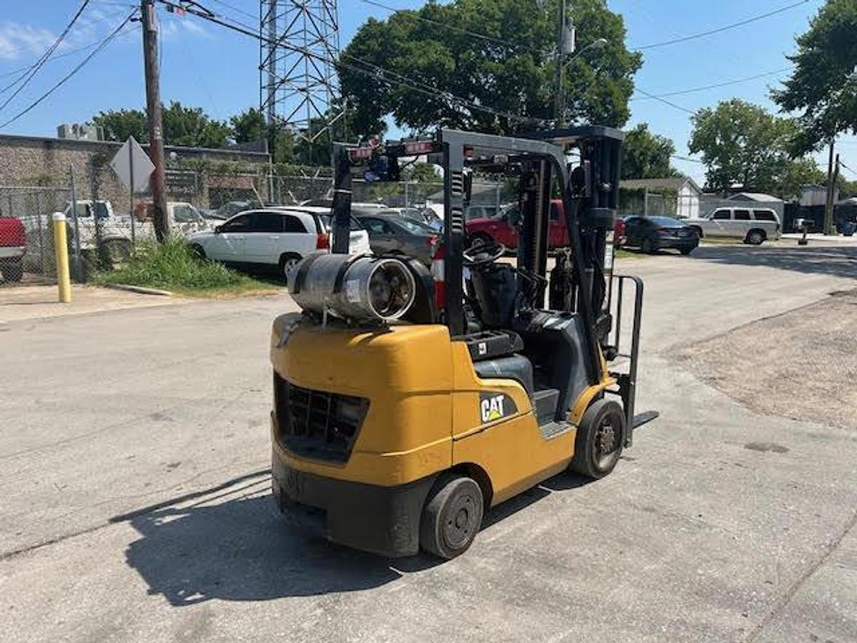 Used 2017 CAT 2C6000