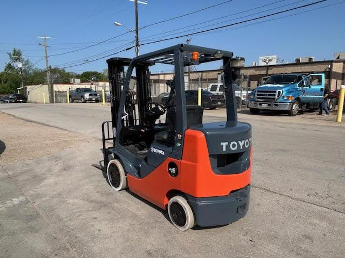 Used 2017 Toyota 8FGCU25