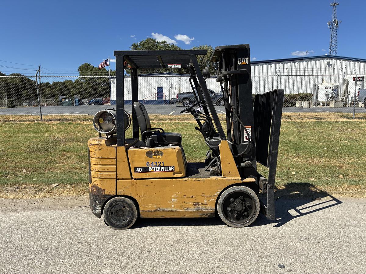 Used 1999 CAT GC20