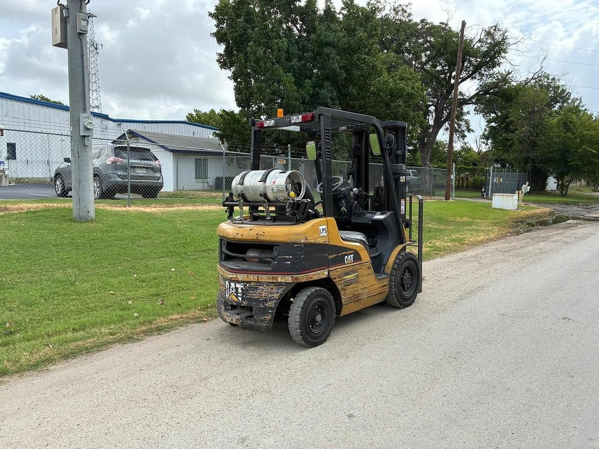 Used 2005 CAT P5000