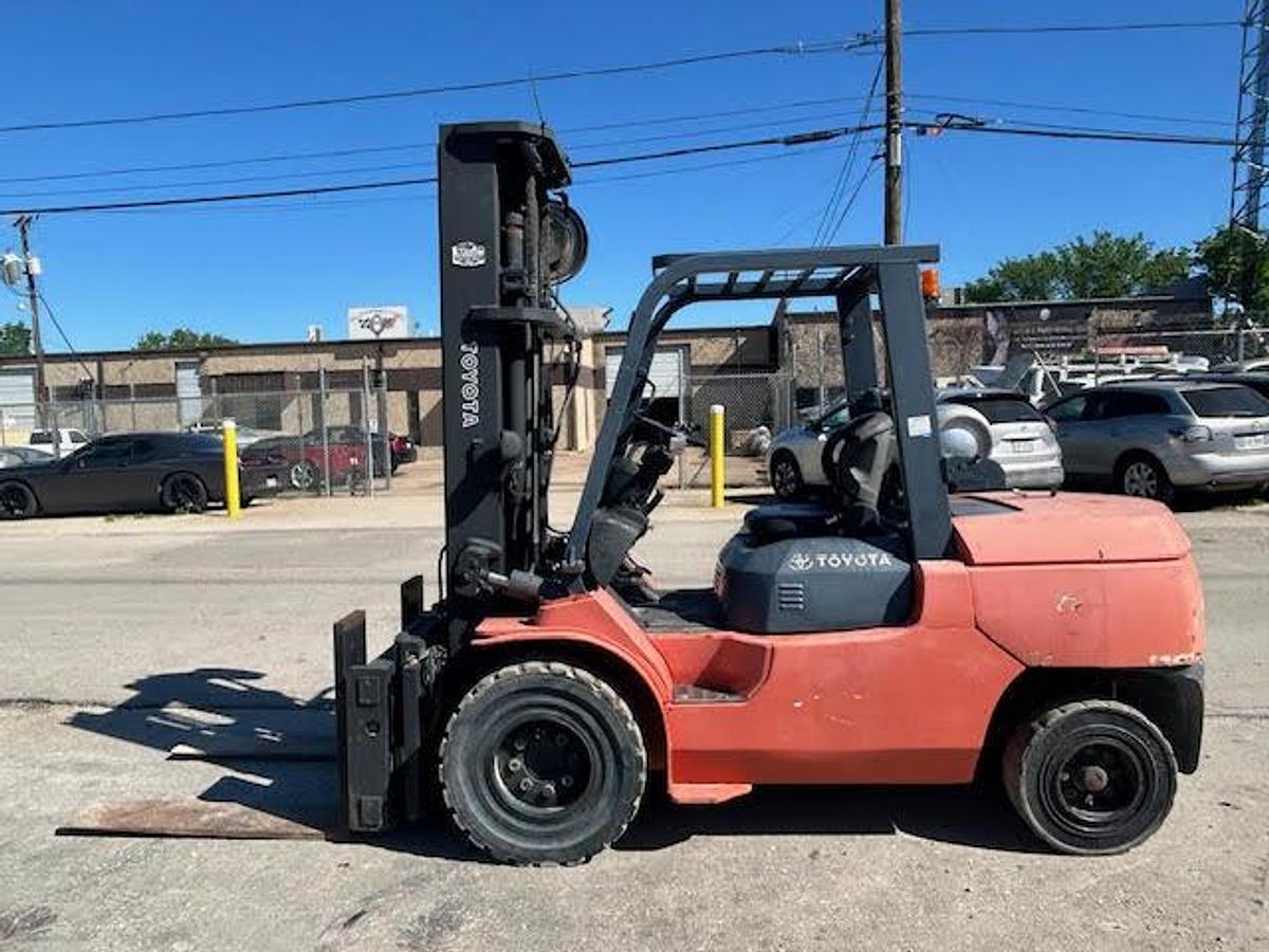 Used 2014 Toyota 7FGAU50  11,000LBS