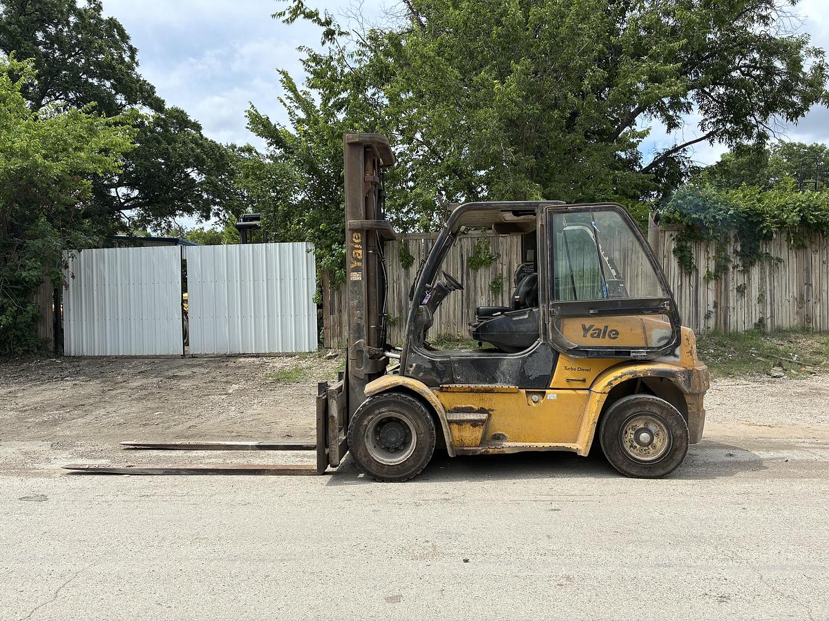 Used 2013 Yale GDP155VXNJJY126
