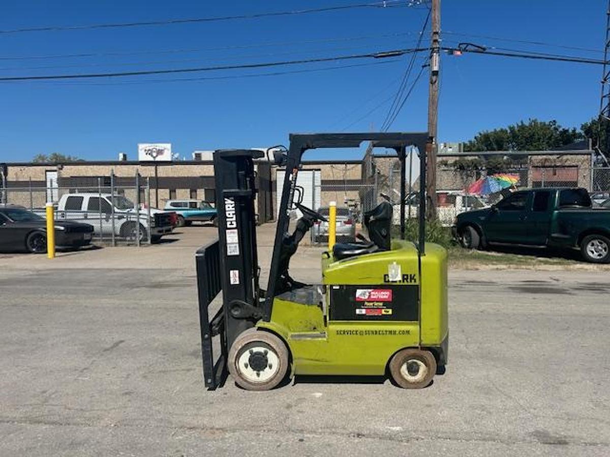 Used 2005 CLARK 6000LBS ELECTRIC FORKLIFT