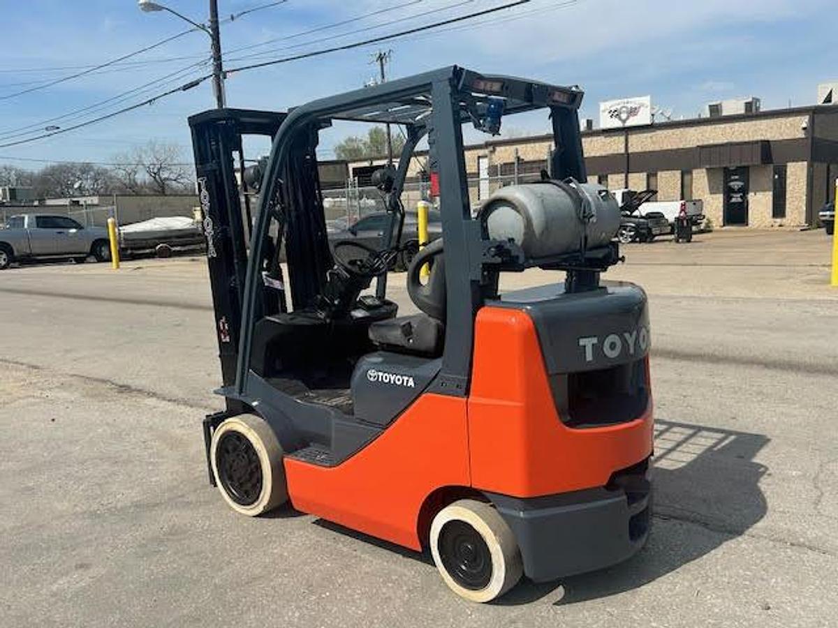 Used 2014 Toyota 8FGCU25