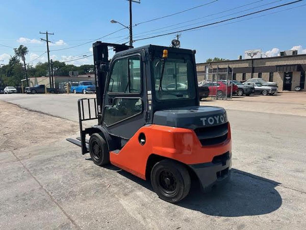Used 2018 Toyota 8FD35U