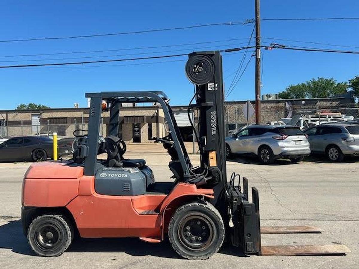 Used 2014 Toyota 7FGAU50  11,000LBS